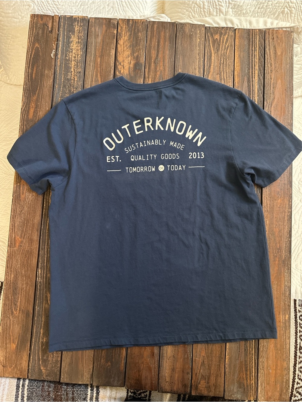Outerknown Mens XL Navy Short Sleeve Tee with Cream Back Graphic